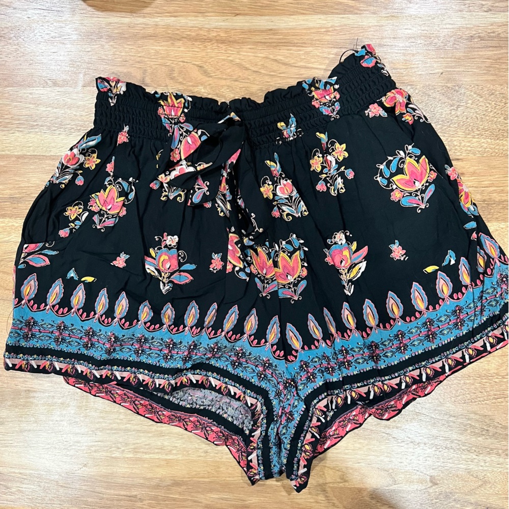Flowy shorts